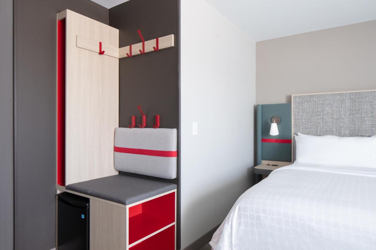 | avid hotels - Madison - Monona, an IHG Hotel