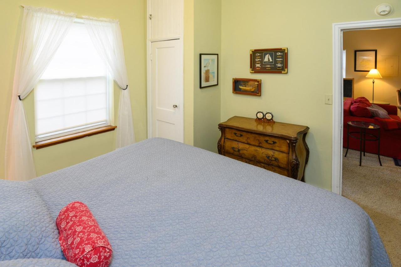  | Karr Beach House on Franklin