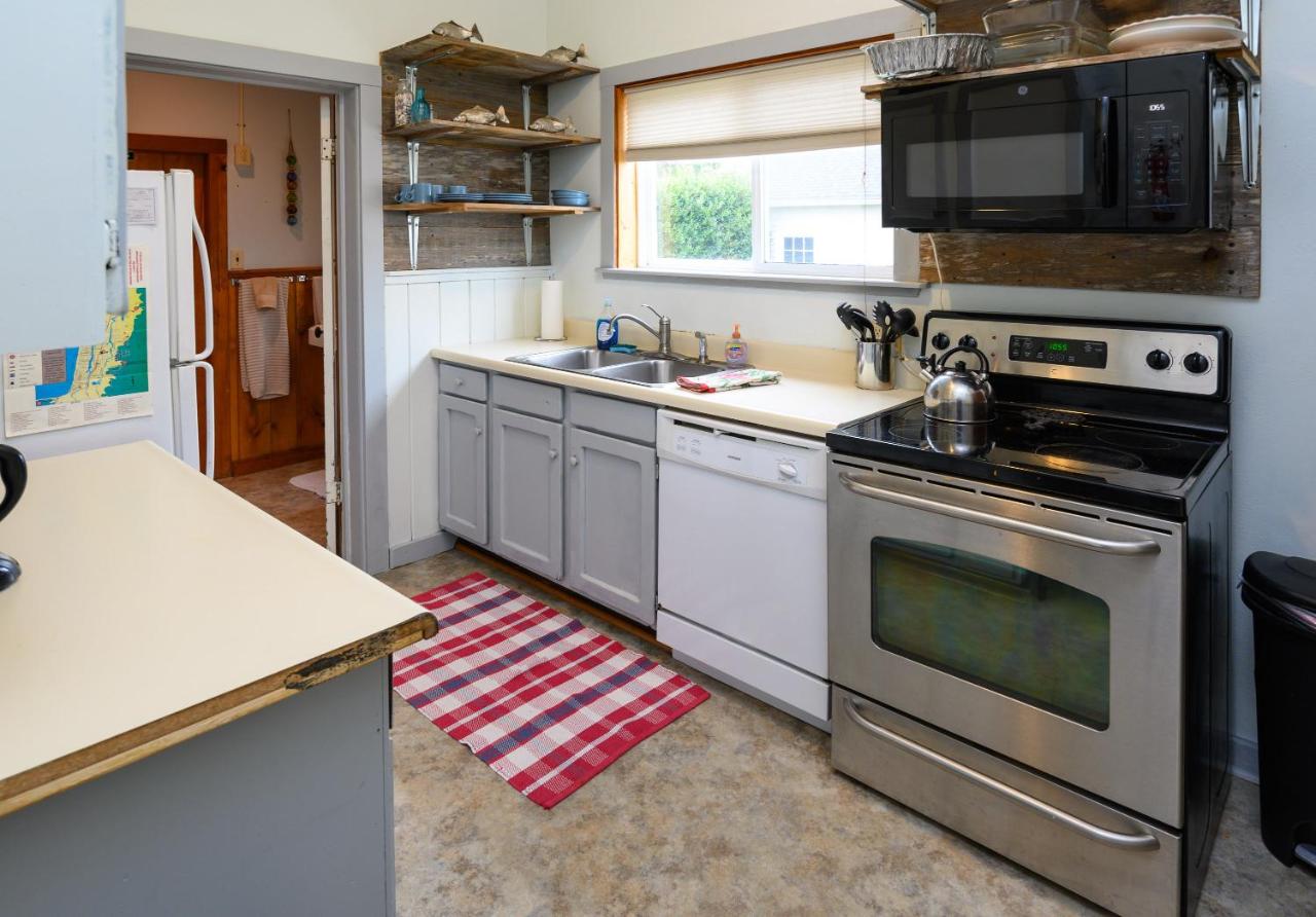  | Karr Beach House on Franklin