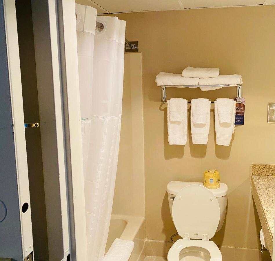 2 Queen Beds, First Floor, Pet-Friendly, Non-Smoking at Baymont by Wyndham Latham Albany Airport