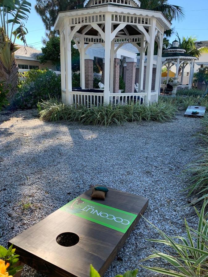 | Coconut Inn Pass-a-Grille Beach