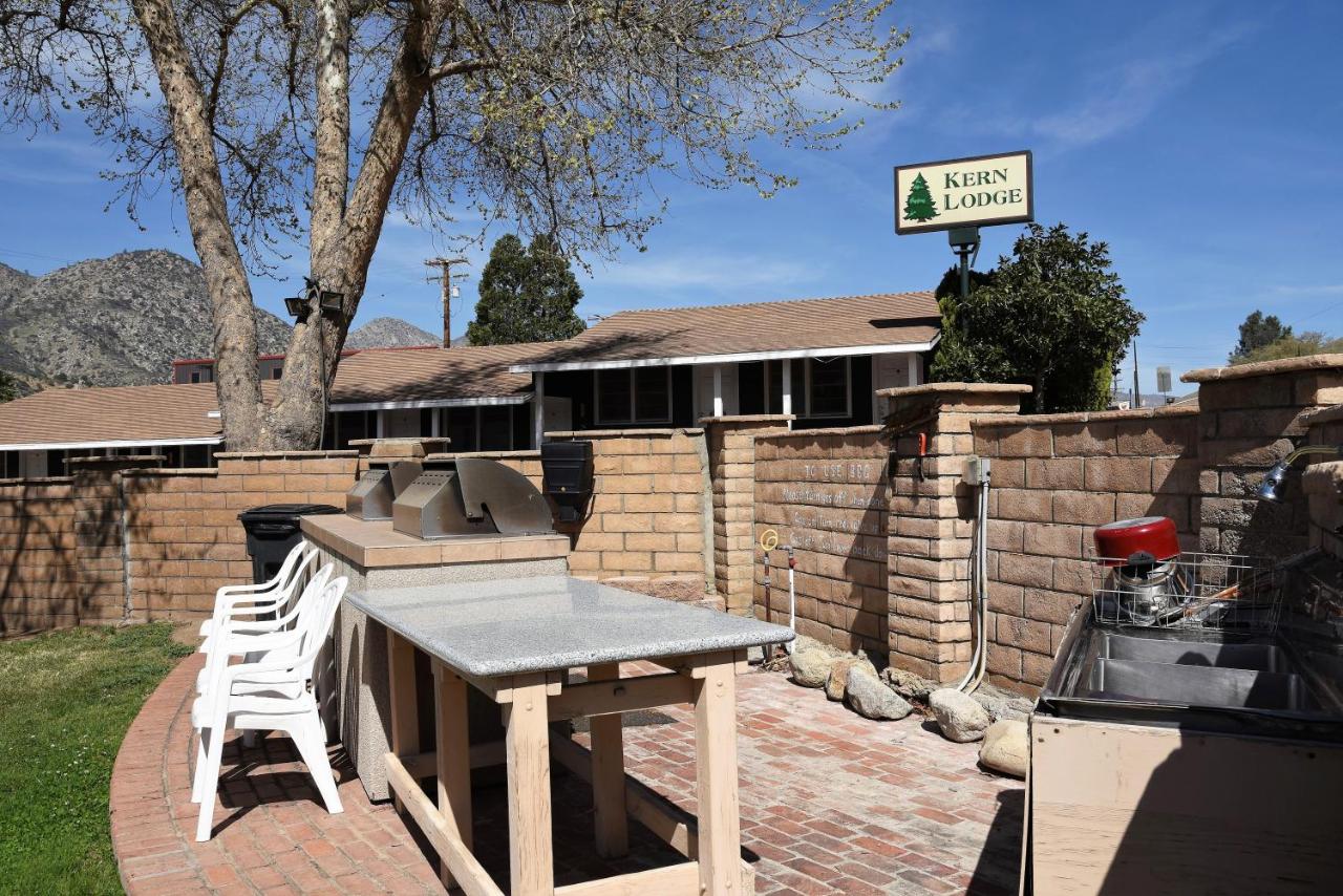 | The Kern Lodge