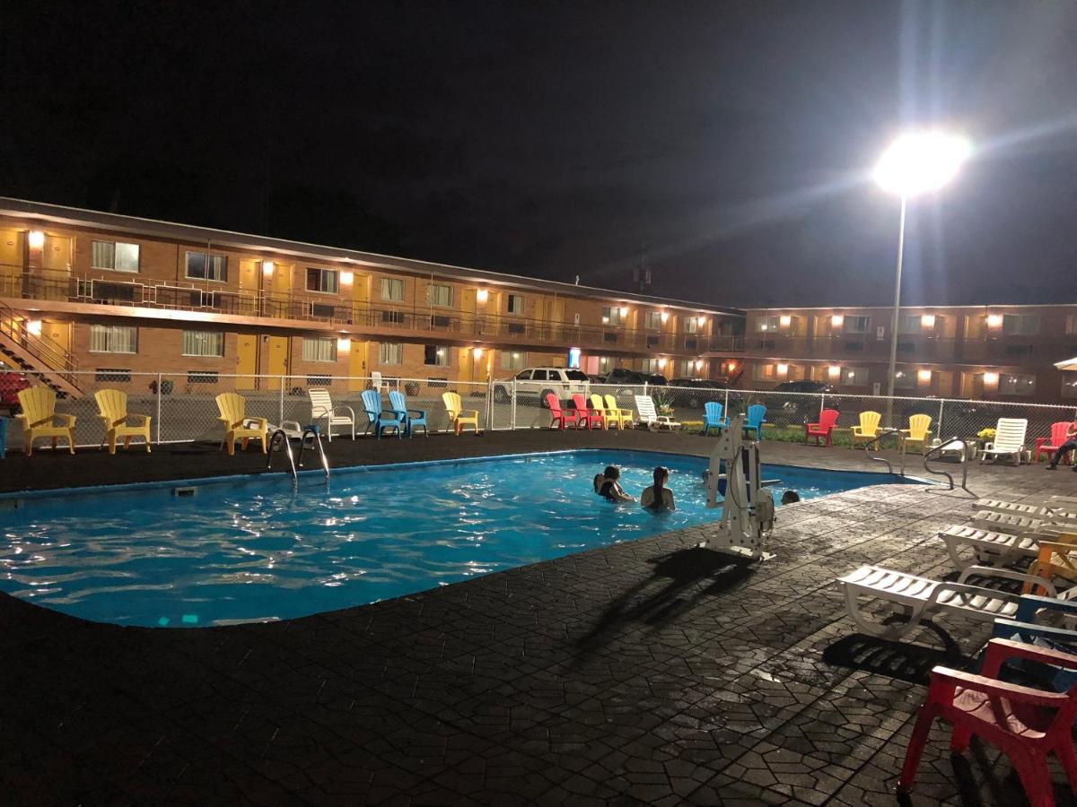  | Wolf Inn Hotel