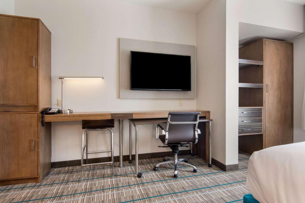 King Suite - Non-Smoking at MainStay Suites East Camden