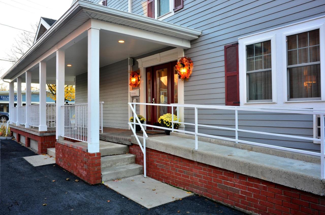 | Skaneateles Suites Boutique Hotel