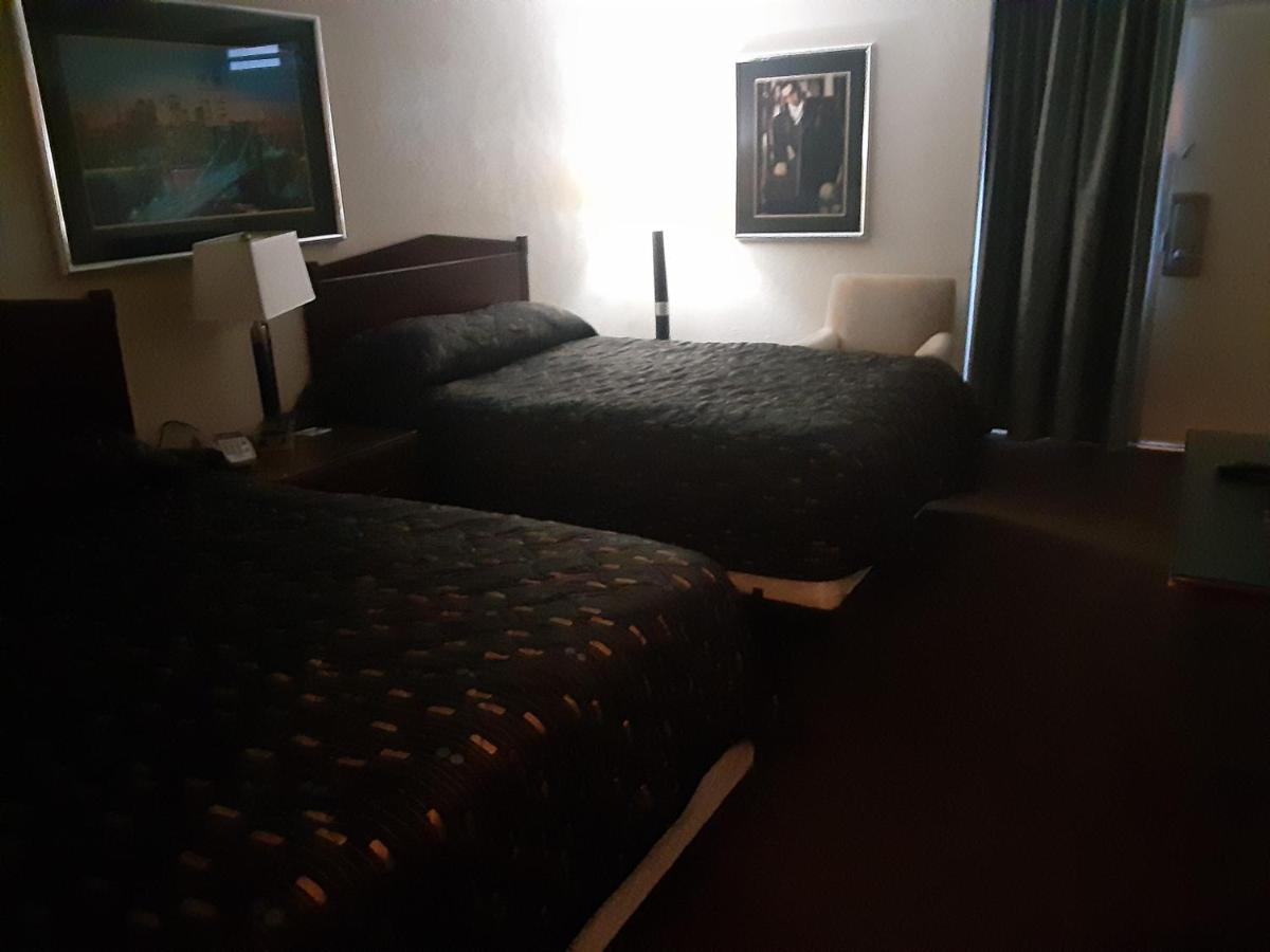  | Vegas Minot Hotel
