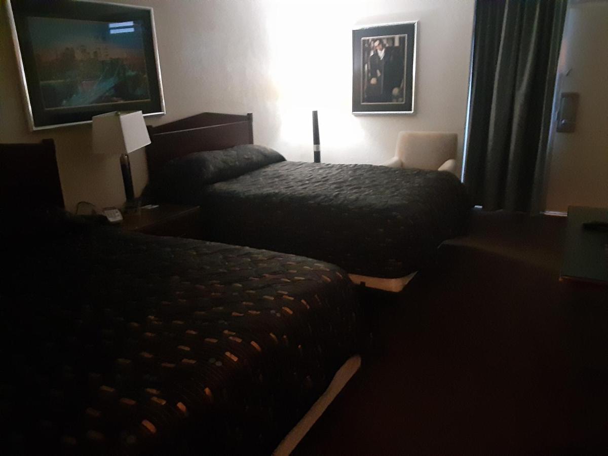 | Vegas Minot Hotel