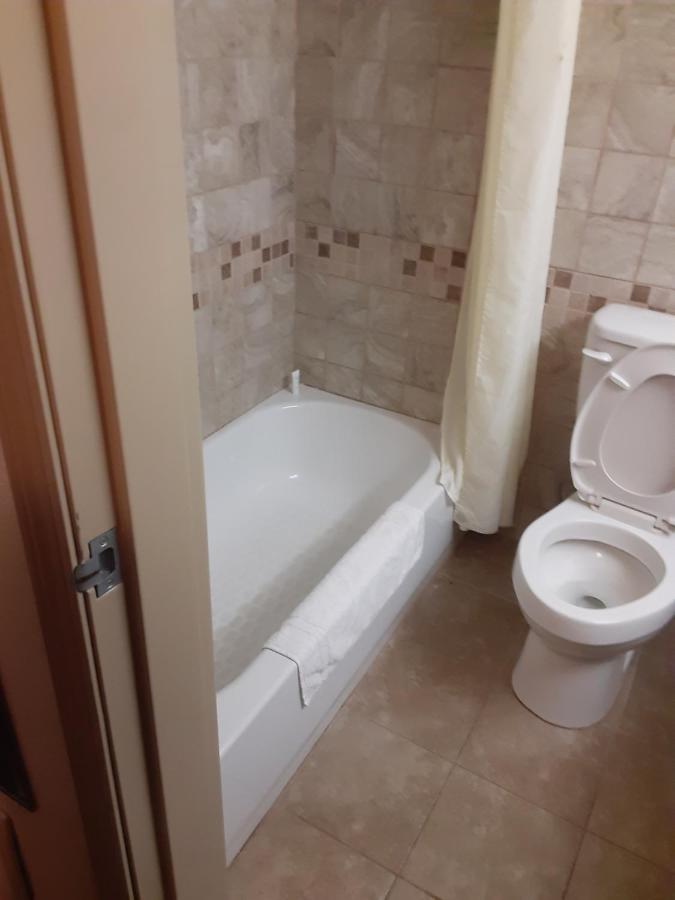 | Vegas Minot Hotel