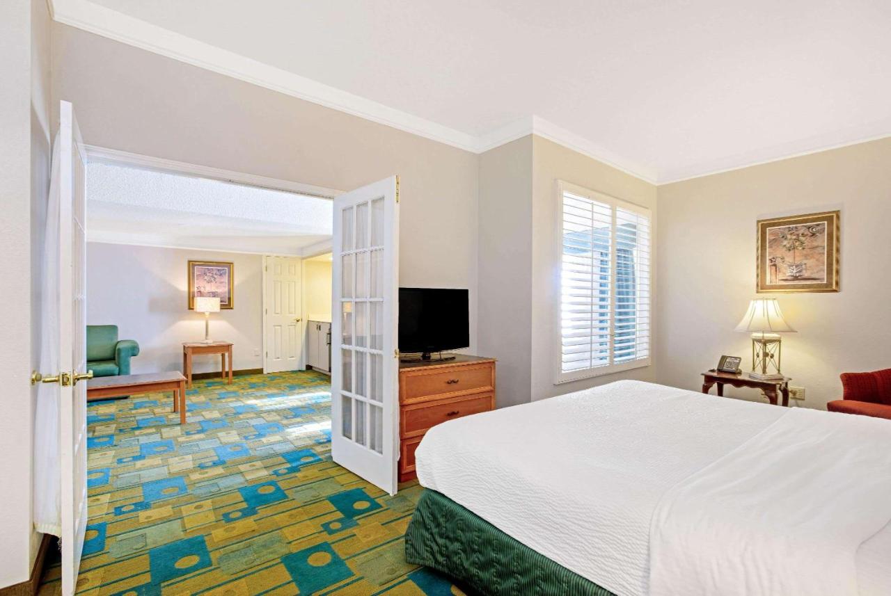 King Suite - Non-Smoking at La Quinta Inn by Wyndham El Paso Cielo Vista
