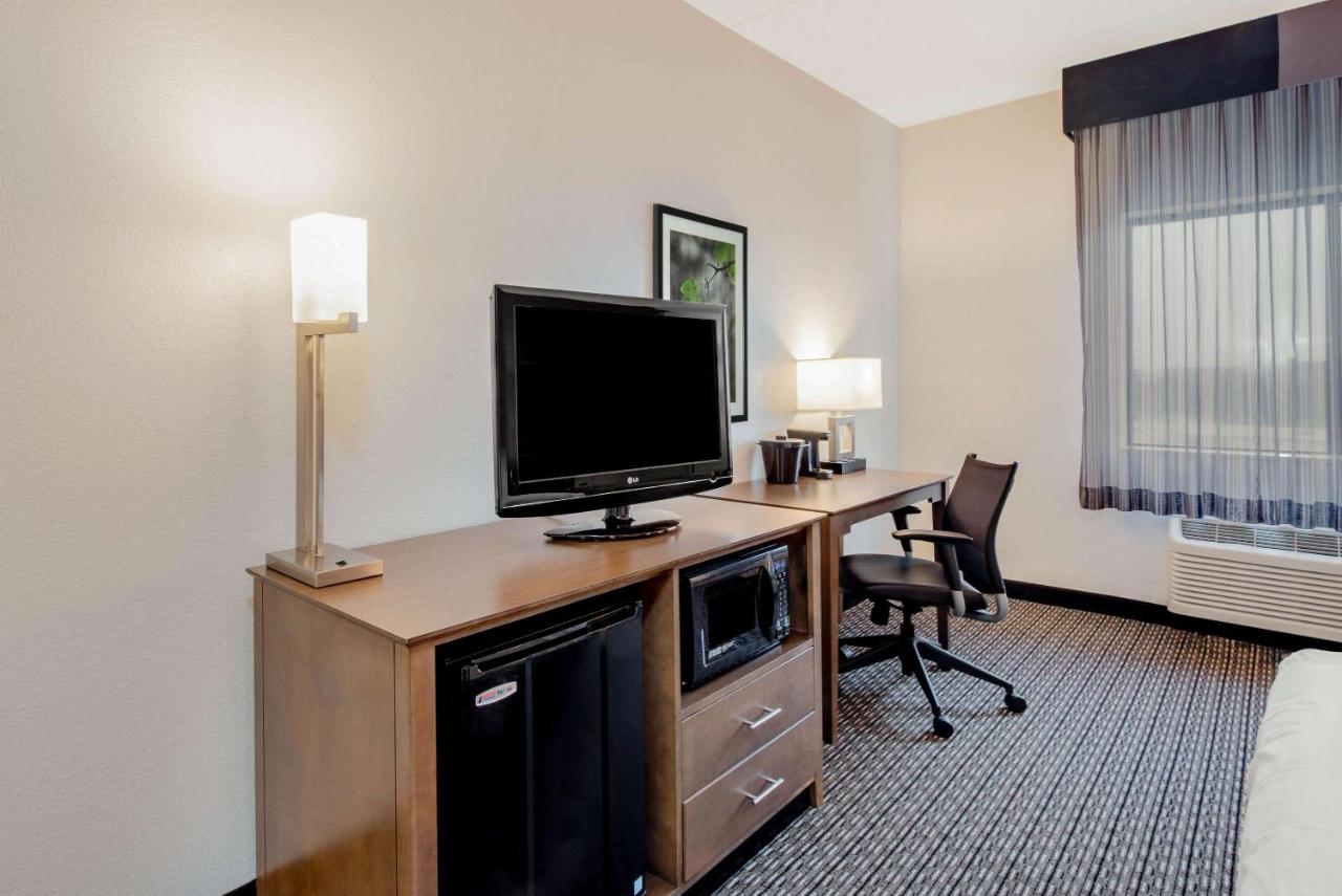 | La Quinta by Wyndham Baltimore BWI Airport