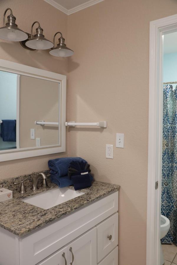 Studio at Executive Keys Condominiums on the Beach