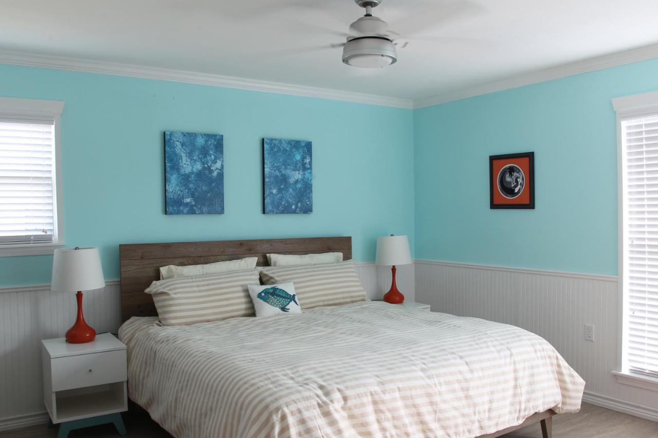 Two-Bedroom Apartment at Executive Keys Condominiums on the Beach