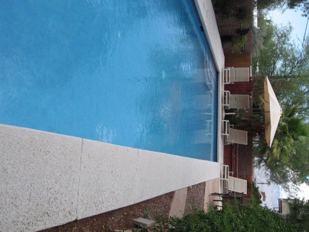 | Mon Ami Bed and Breakfast