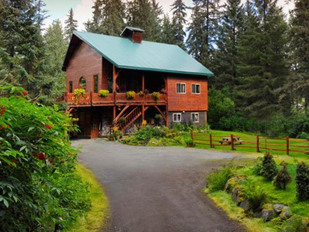 | Carriage House Accommodations