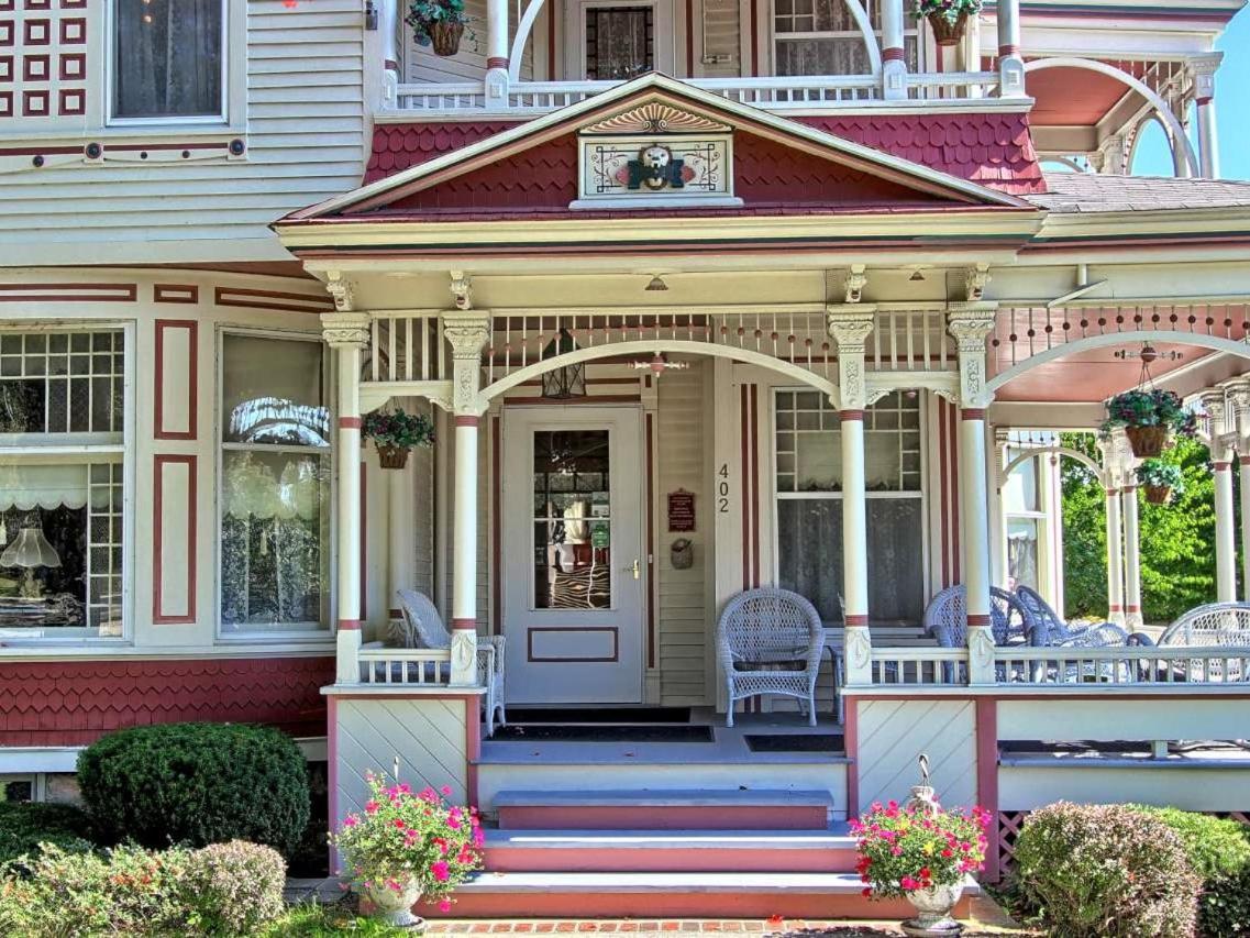  | Grand Victorian B&B Inn