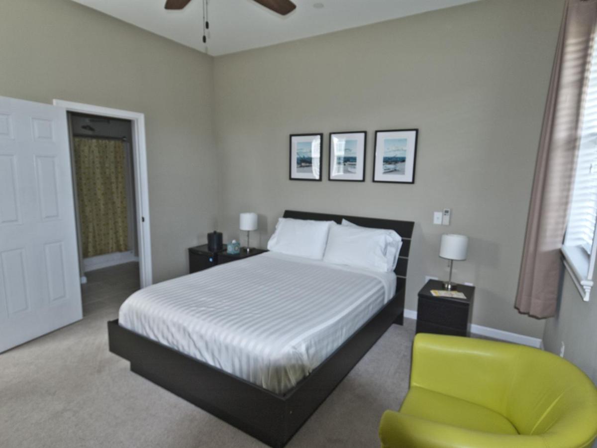 | Haven Point Inn
