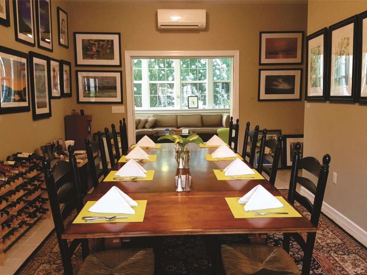 | Haven Point Inn