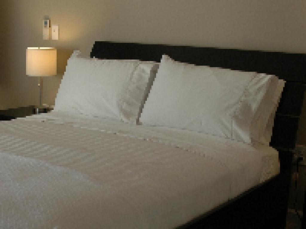 | Haven Point Inn