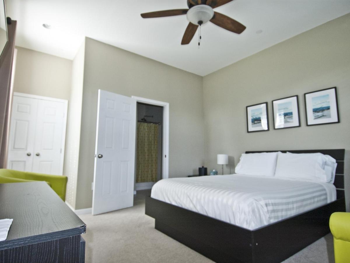 | Haven Point Inn