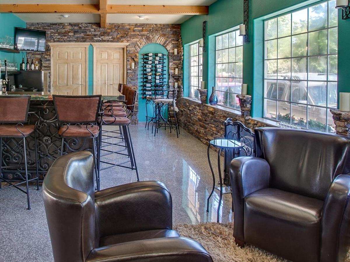  | Leavenworth Village Inn