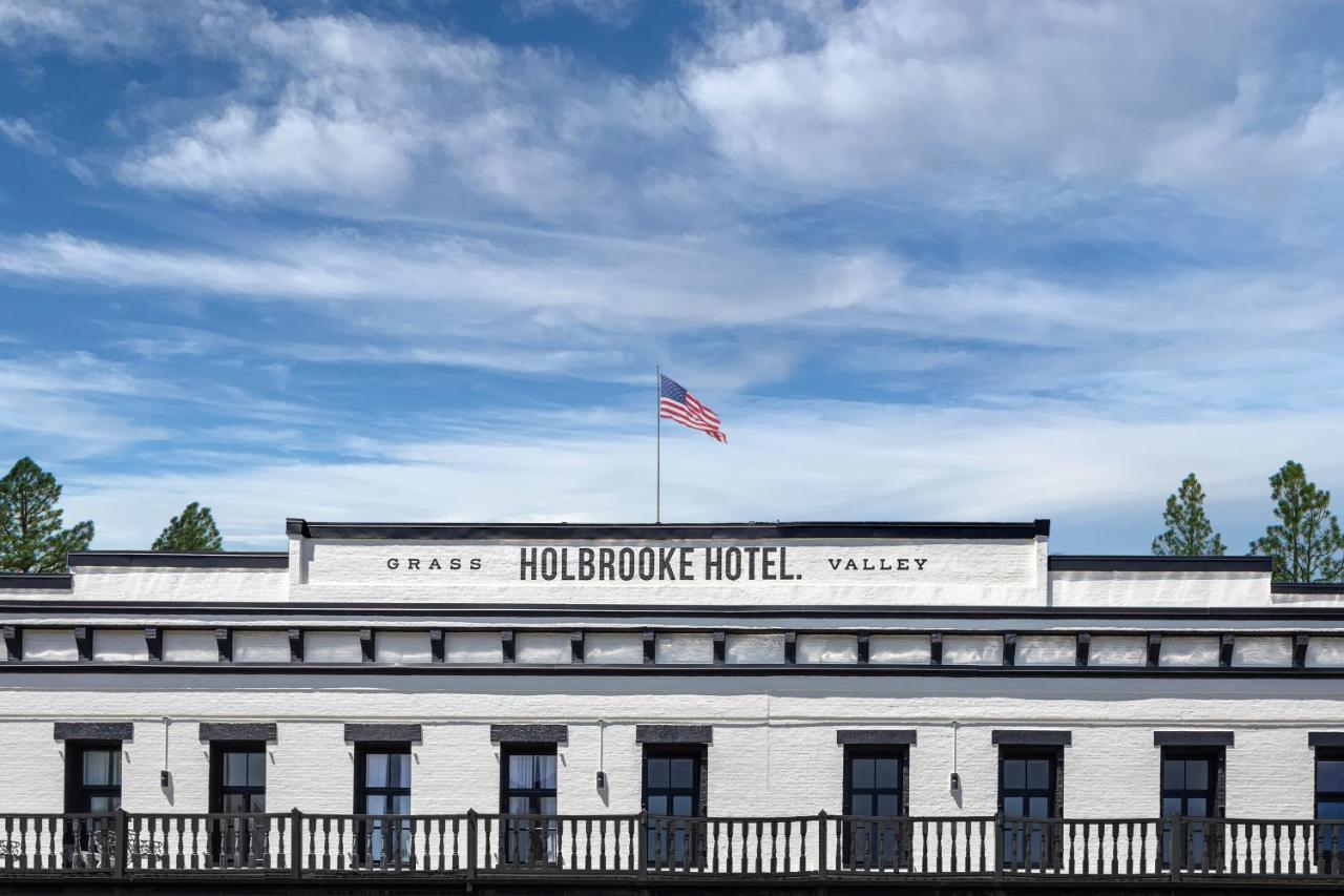  | The Holbrooke Hotel