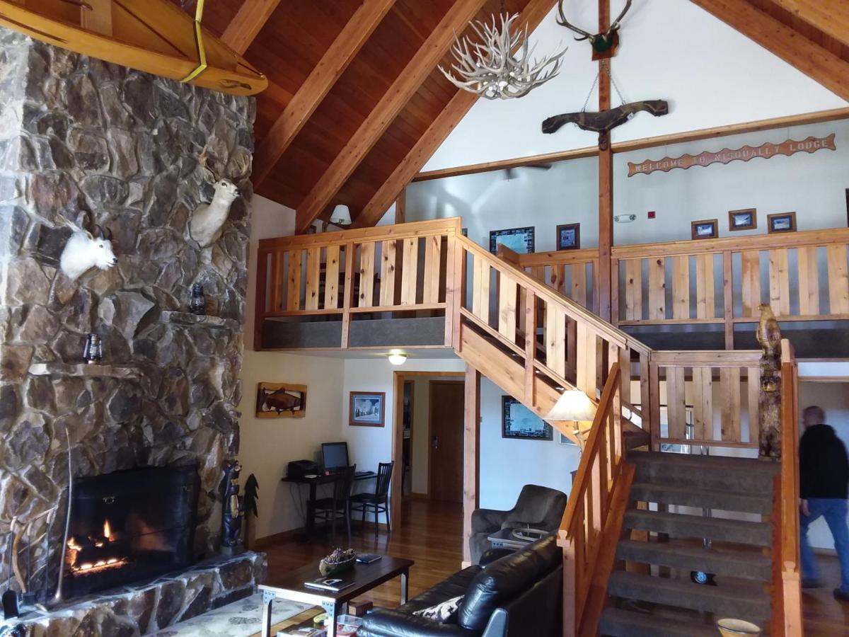 | Nisqually Lodge