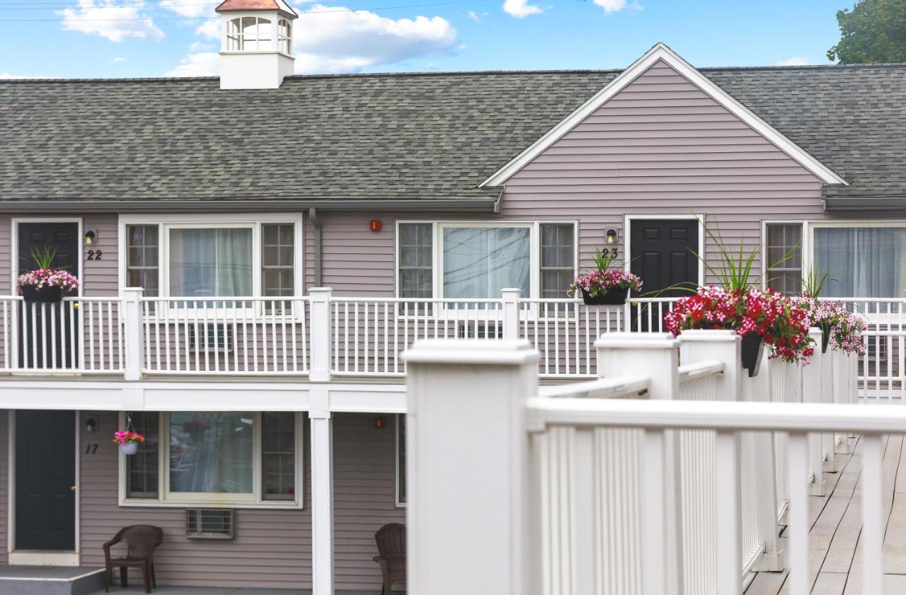 | Nantasket Beach Hotel