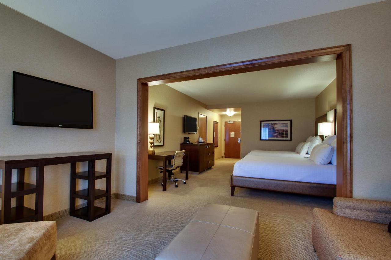  | The Inn at Charles Town / Hollywood Casino