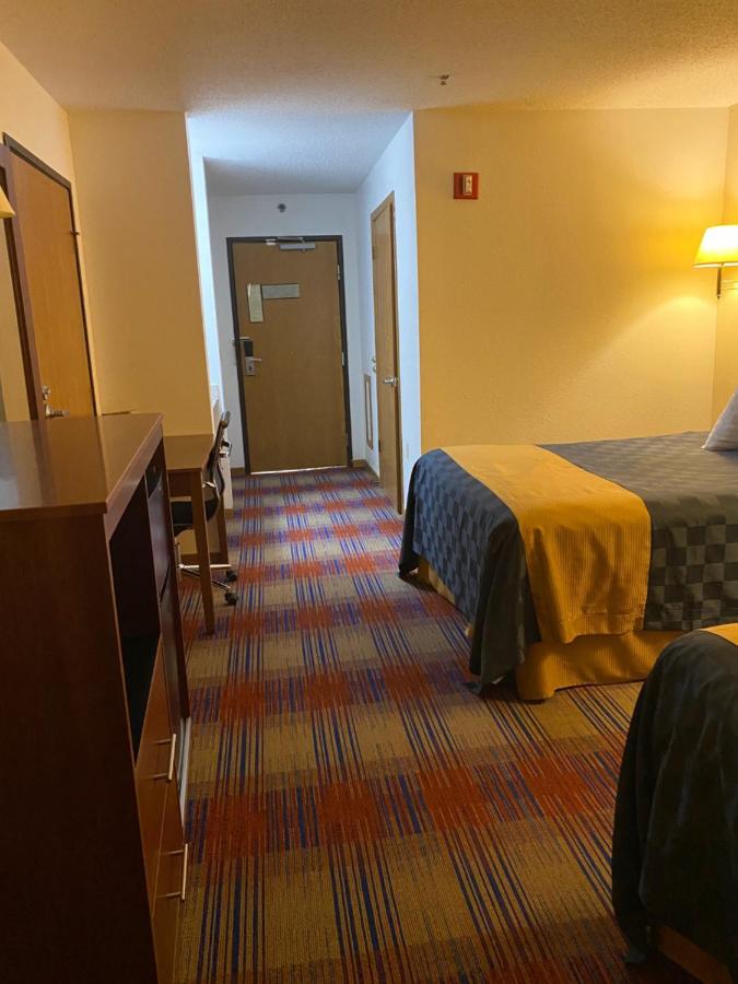 Double Room - Disability Access at Americas Best Value Inn Champaign