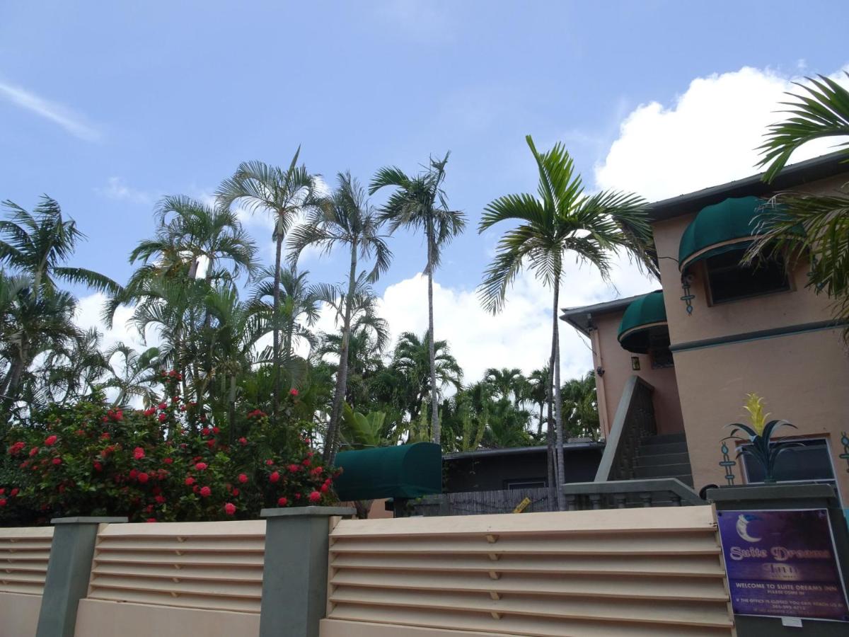 | Suite Dreams Inn by the beach