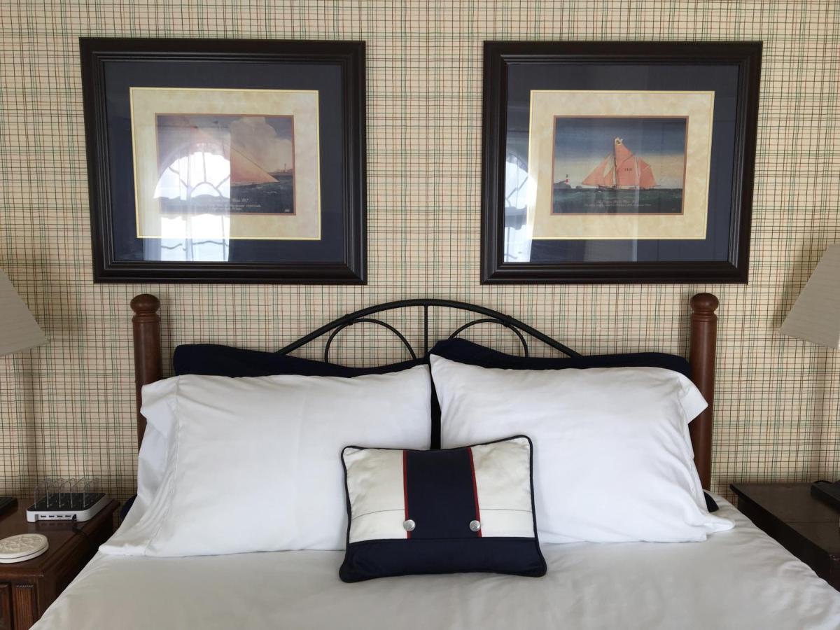 | The Doctor's Inn