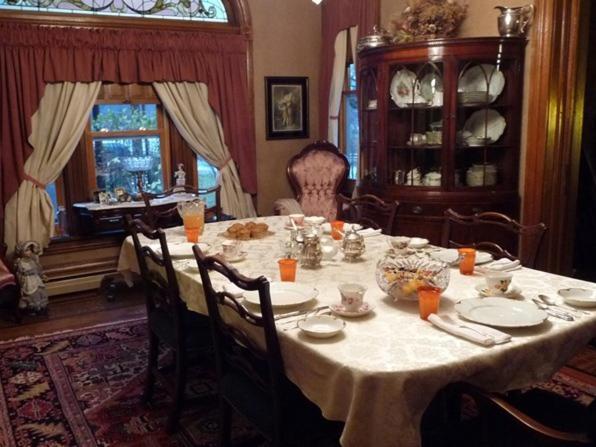 | Victorian Loft Bed and Breakfast