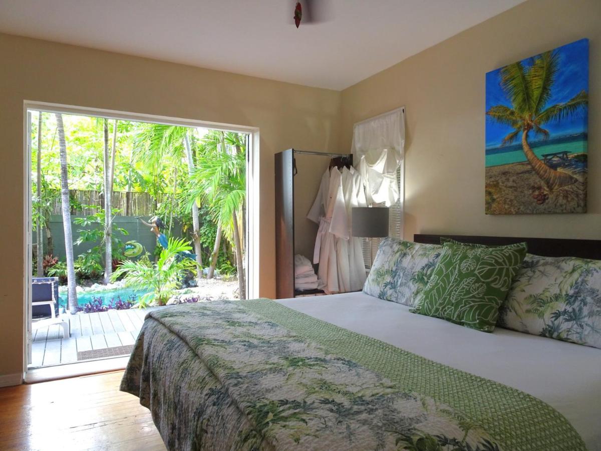 | Suite Dreams Inn by the beach
