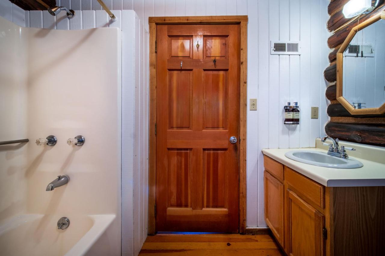 | Corkins Lodge