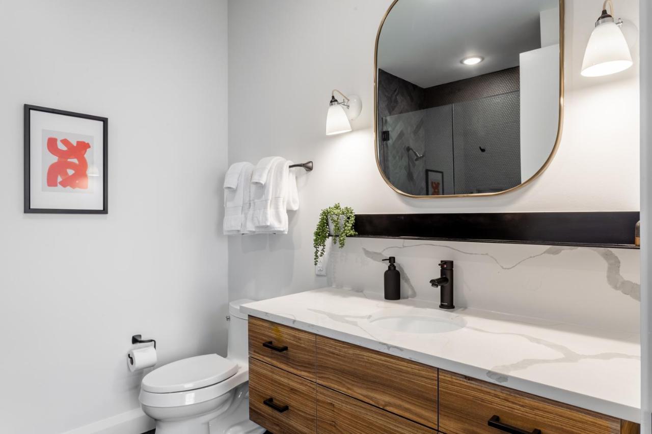 Two-Bedroom Apartment at Mint House Dallas - Downtown