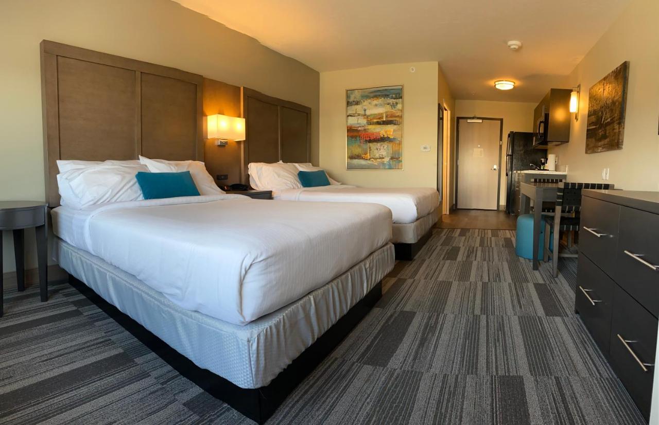 Double Queen at Simple Suites Boise Airport