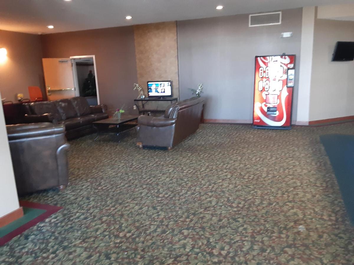 | Vegas Minot Hotel