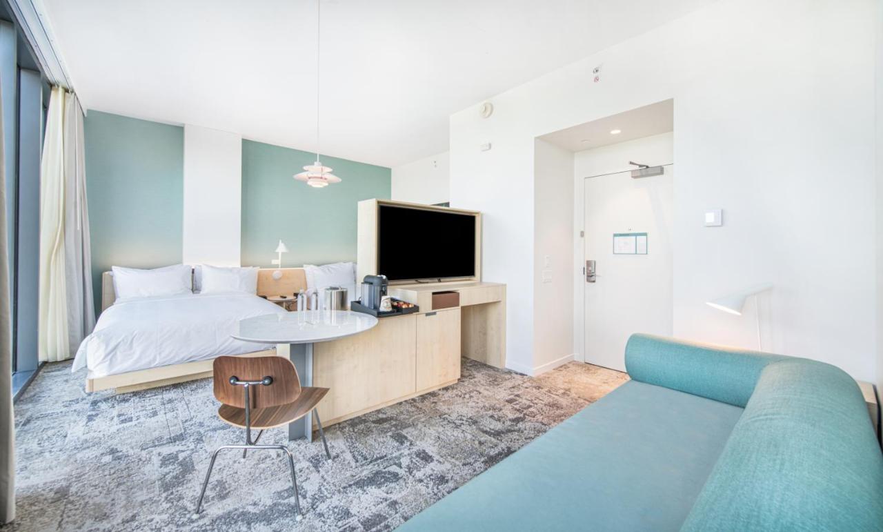 Queen Room - Disability Access at Hotel Eleo at the University of Florida