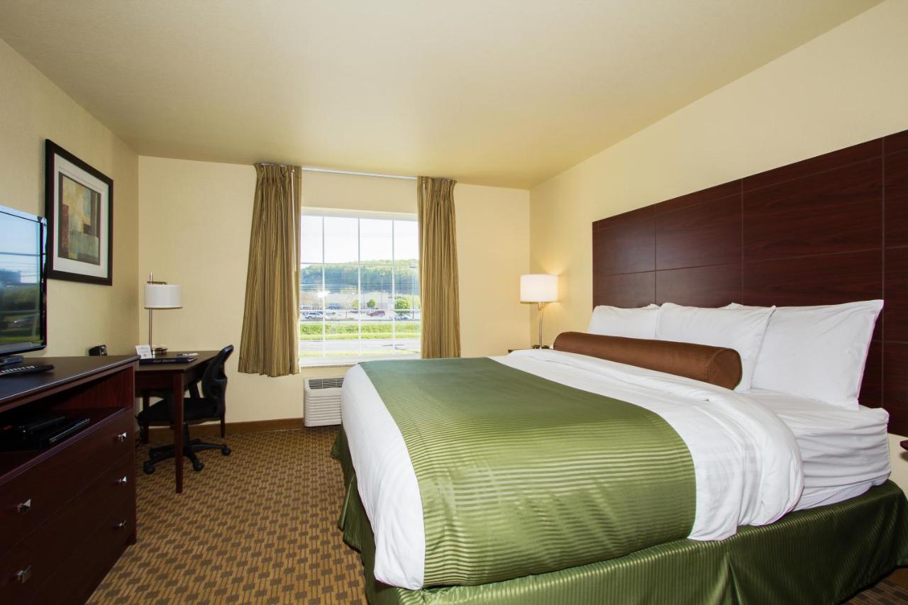 | Cobblestone Inn & Suites - Corry