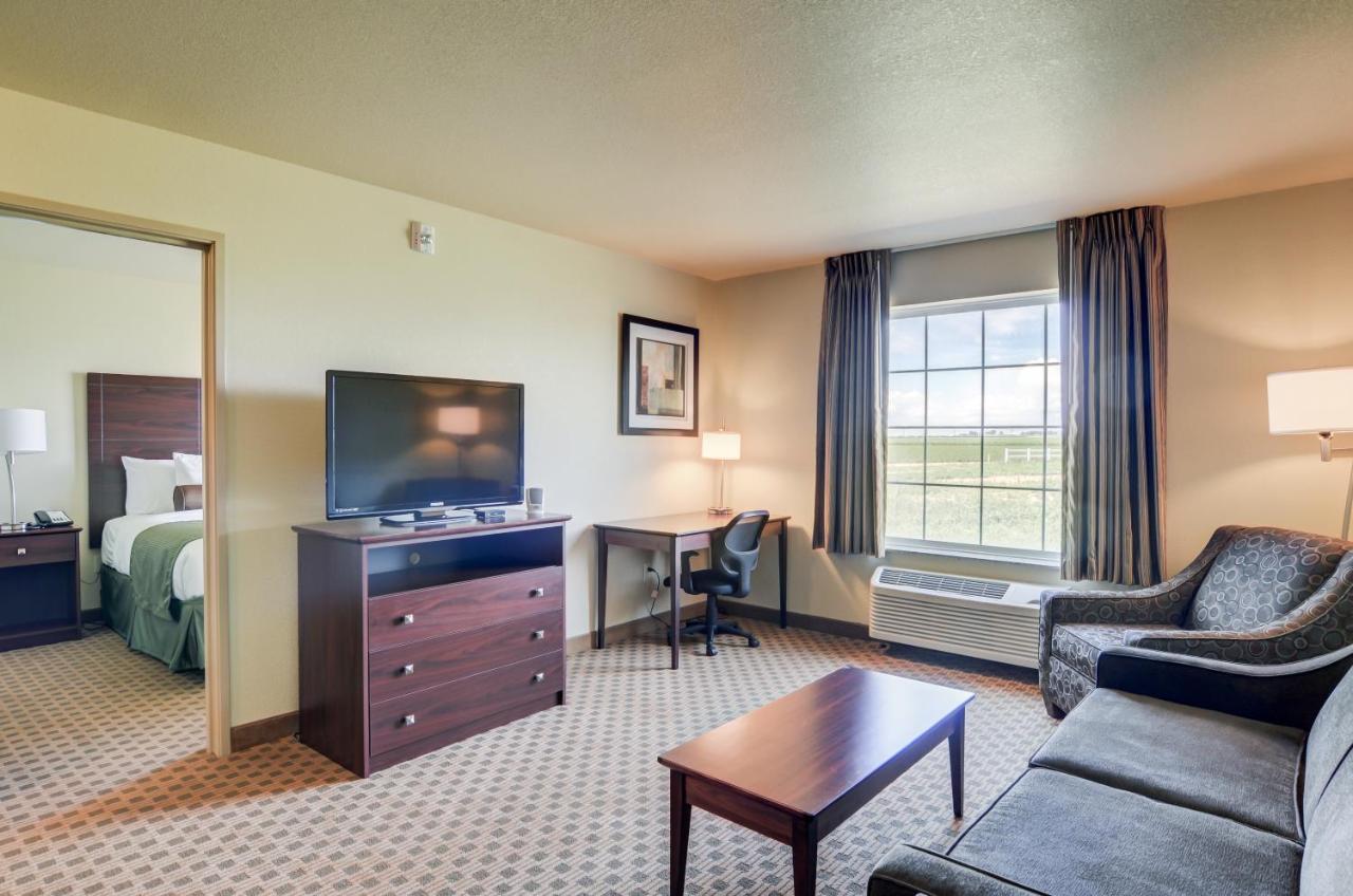 Quadruple Room at Cobblestone Inn & Suites - Cambridge