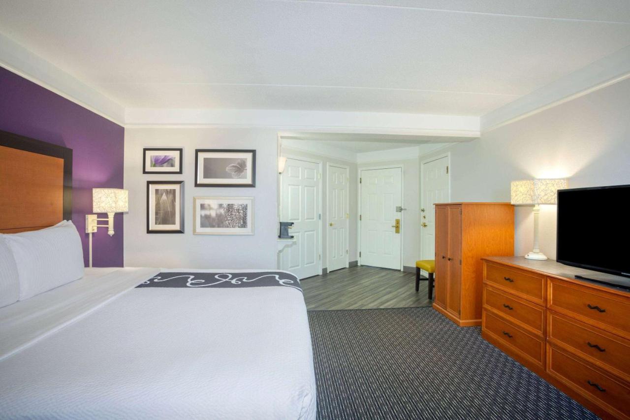 | La Quinta by Wyndham St. Louis Westport