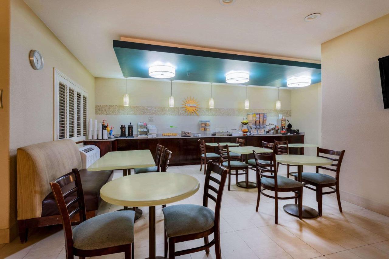  | La Quinta by Wyndham Henderson-Northeast Denver