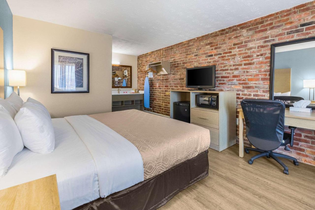 | Econo Lodge Middlesboro