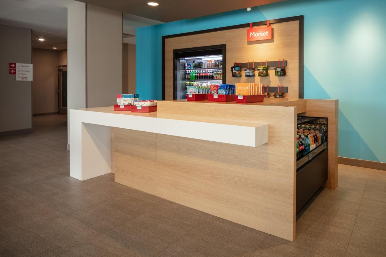 | avid hotels - Madison - Monona, an IHG Hotel
