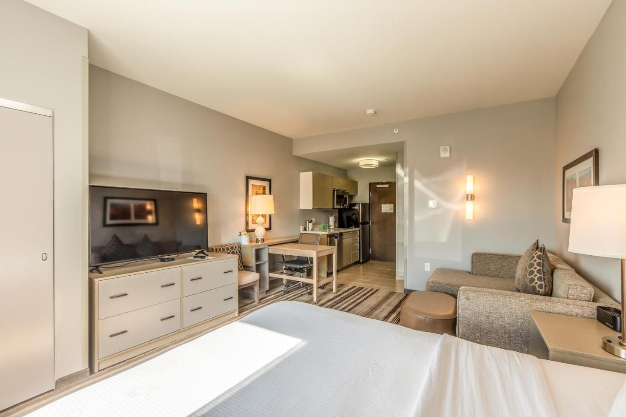 Queen Studio Suite - Non-Smoking at Hawthorn Extended Stay by Wyndham Loveland