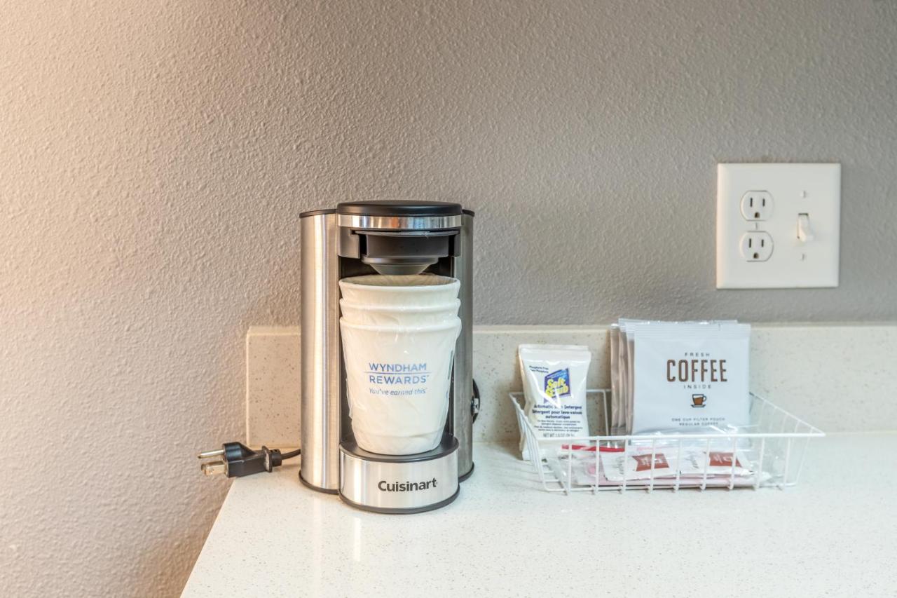 Queen Studio Suite - Non-Smoking at Hawthorn Extended Stay by Wyndham Loveland