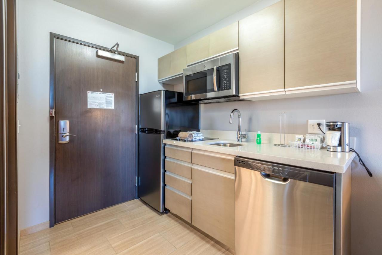 Queen Studio Suite - Non-Smoking at Hawthorn Extended Stay by Wyndham Loveland