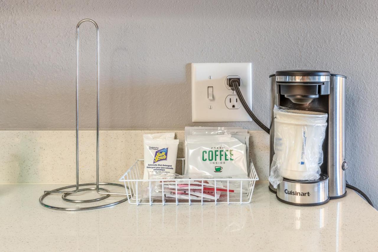 Queen Studio Suite - Non-Smoking at Hawthorn Extended Stay by Wyndham Loveland