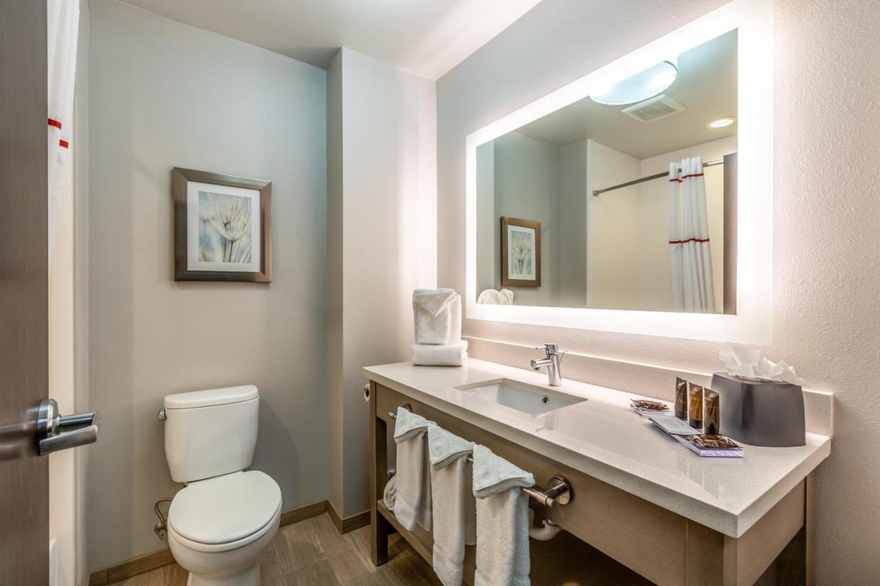 Queen Studio Suite - Non-Smoking at Hawthorn Extended Stay by Wyndham Loveland