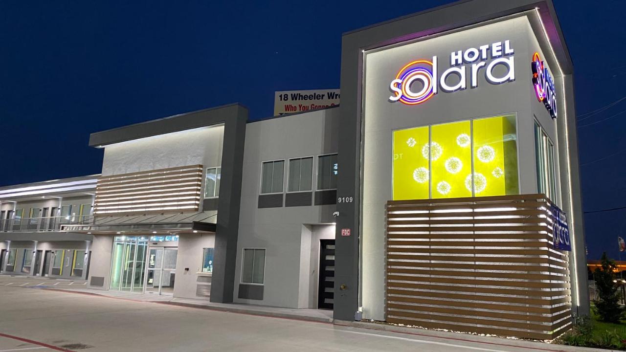 | Hotel Solara I-45 & Hobby Airport Houston